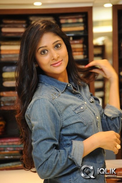 Sushma-Raj-On-The-Sets-Of-Maaya-Movie